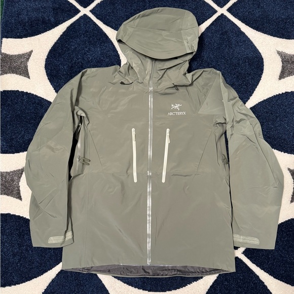 Arc'teryx Other - Arc’teryx Alpha Sv Hardshell Green Zip Up Men’s Large